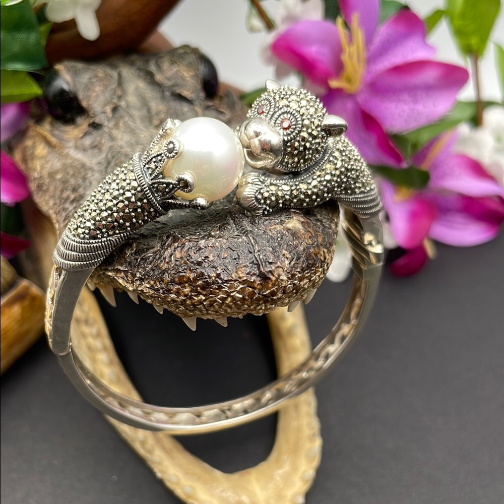 925 Panther Bracelet with faux Pearl Accent vintage